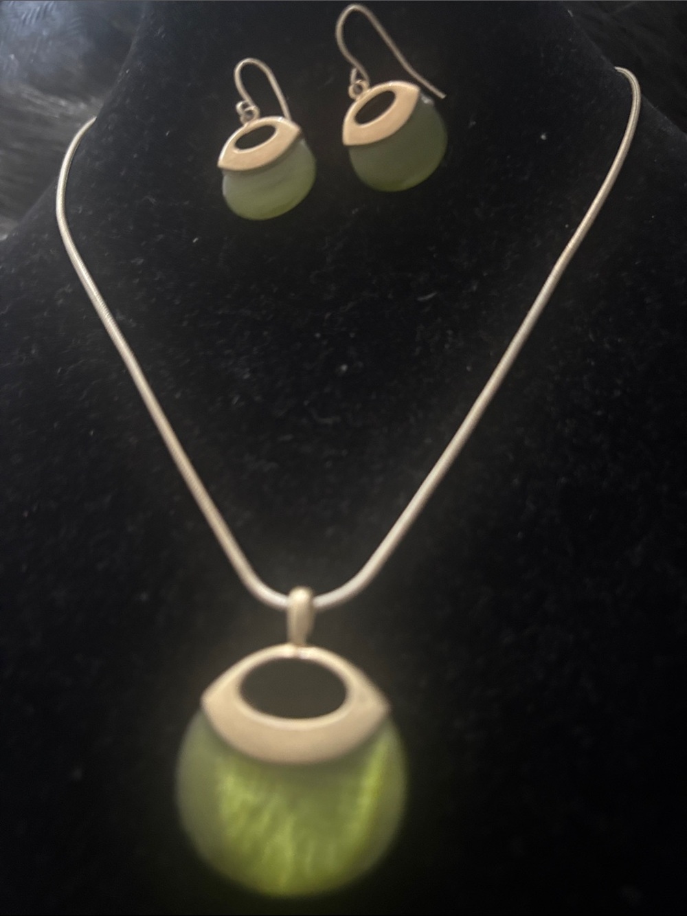 Fashion Jewelry Silver-Tone Necklace and Lime Green Pendant Earring Set